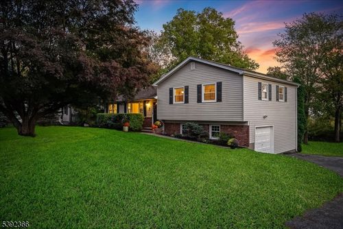 24 Ramar St, Flanders, NJ, 07836-9607 | Card Image