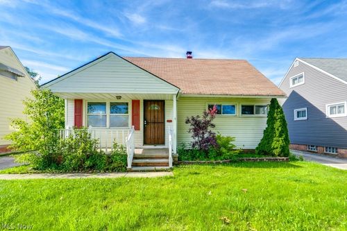 12211 Woodward Boulevard, Garfield Heights, OH, 44125 | Card Image