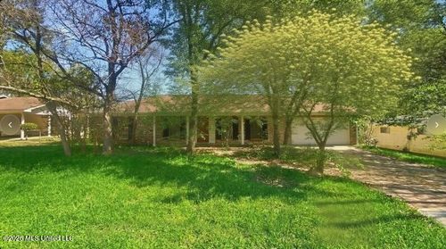 1886 Smallwood St, Jackson, MS, 39212-2521 | Card Image