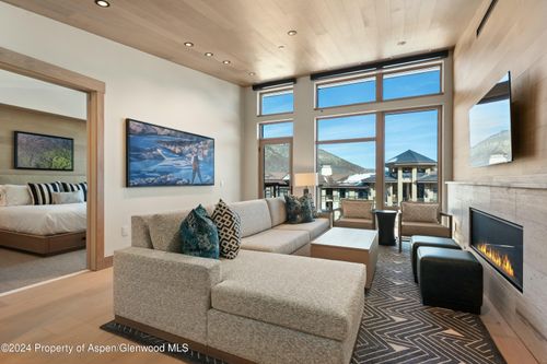 660-662-130 Wood Road, Snowmass Village, CO, 81615 | Card Image