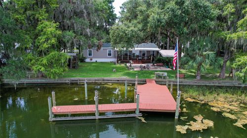 9065 W Lakeview Ct, Crystal River, FL, 34428-7284 | Card Image