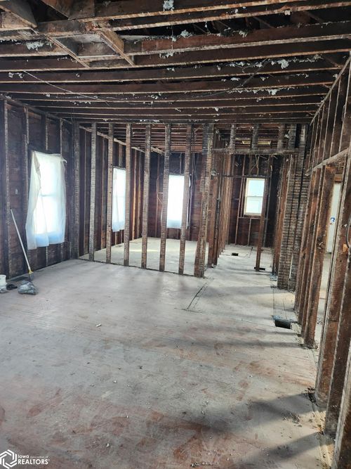 211 N 3rd St, Keokuk, IA, 52632-5916 | Card Image