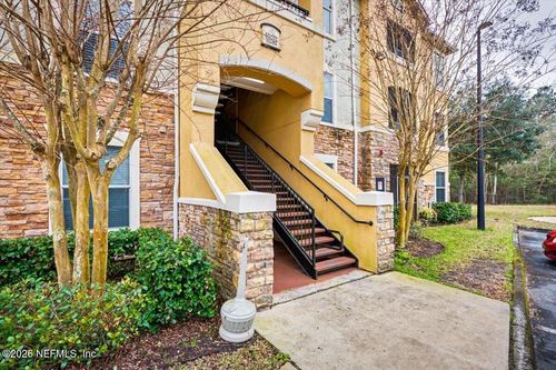 121-8539 Gate Pkwy W, JACKSONVILLE, FL, 32216-1019 | Card Image