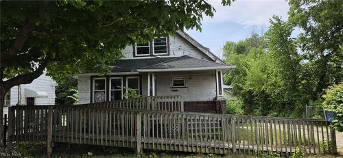 16516 Lipton Ave, Cleveland, OH, 44128-3614 | Card Image