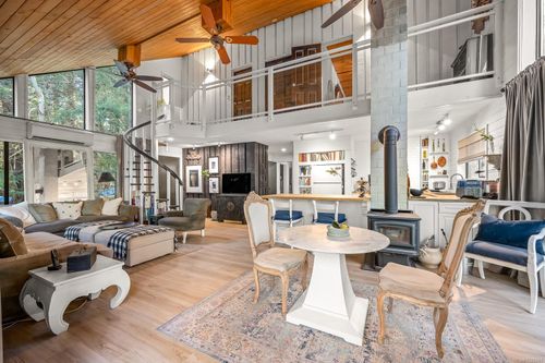 3480 Brigantine Cres, Hornby Island, BC, V0R1Z0 | Card Image