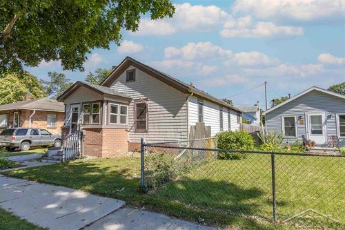 1530 Elizabeth St, Bay City, MI, 48708-5505 | Card Image
