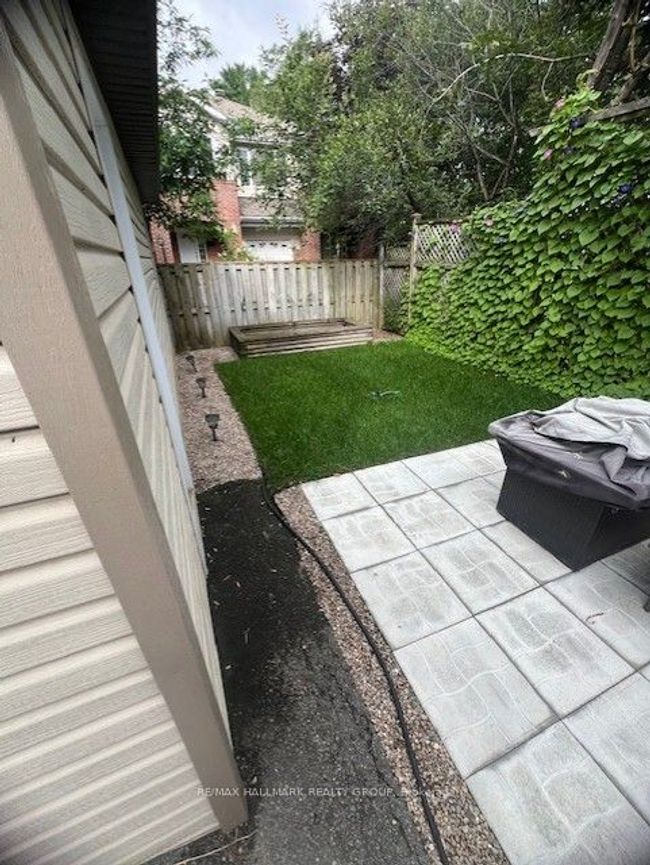 298A Woodroffe Avenue, House attached with 3 bedrooms, 2 bathrooms and 3 parking in Woodroffe ON | Image 25