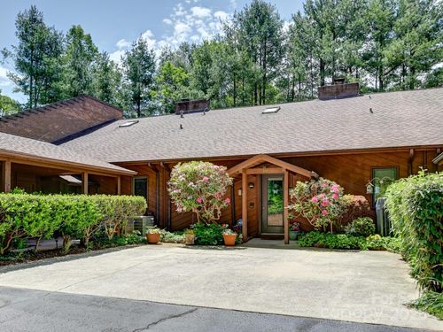306 Woodfield Dr, Asheville, NC, 28803-8666 | Card Image