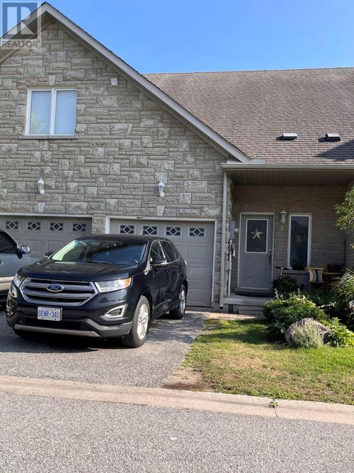 5-125 Huronia Rd, Barrie, ON, L4N4G1 | Card Image