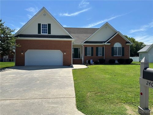 240 Lighthouse Pointe, North Prince George, VA, 23860-8201 | Card Image