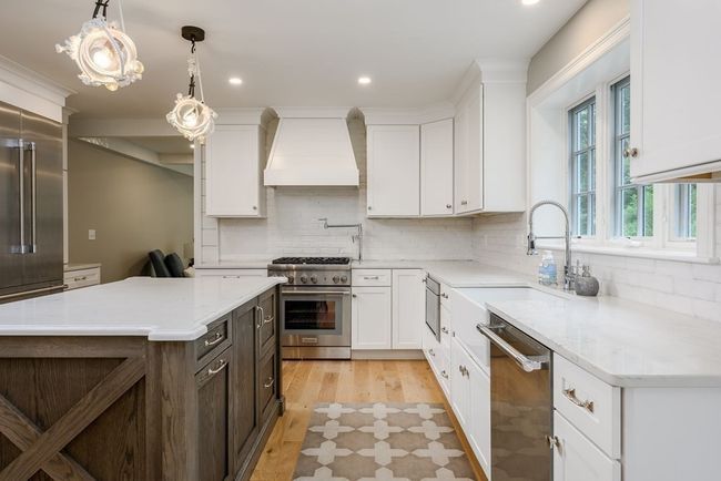 60 Meadowlark Ln, House other with 5 bedrooms, 5 bathrooms and 5 parking in Osterville MA | Image 7