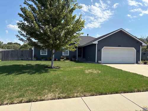 3420 Se Gilmore St, Topeka, KS, 66605-2493 | Card Image