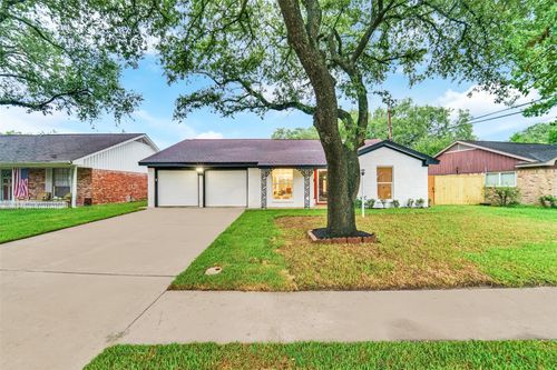 9714 Blankenship Dr, Houston, TX, 77080-1248 | Card Image
