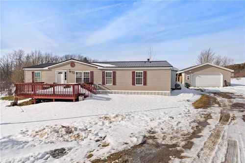 4395 Dolph Rd, Gainesville, NY, 14066-9704 | Card Image