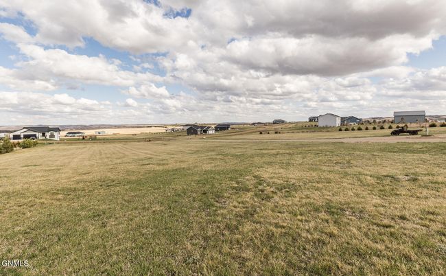 2467 Labrador Dr, House other with 4 bedrooms, 3 bathrooms and null parking in Mandan ND | Image 52
