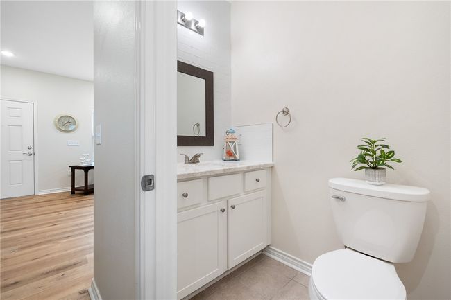 122 Lavaca Cir, House other with 3 bedrooms, 3 bathrooms and null parking in Rockport TX | Image 12