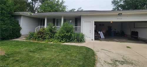 2702 Idlewood Pl, Lorain, OH, 44052-4311 | Card Image