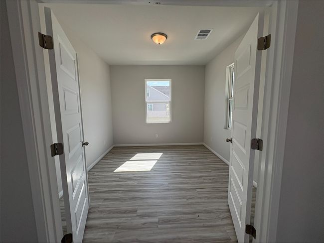 Study with double doors | Image 6