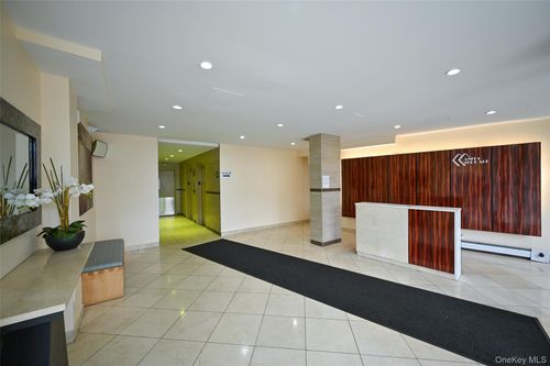 14j-99 63rd Road, New York, NY, 11374 | Card Image