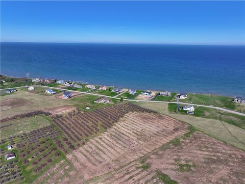 12 Lakeview, Williamson, NY, 14589 | Card Image