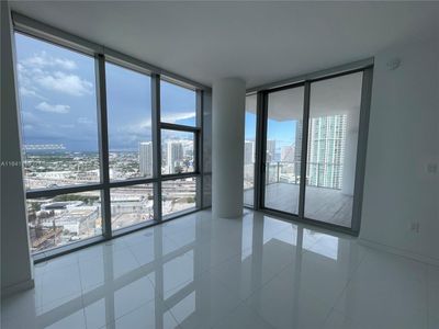 2301 - 851 Ne 1st Ave, Condo with 3 bedrooms, 4 bathrooms and null parking in Miami FL | Image 3