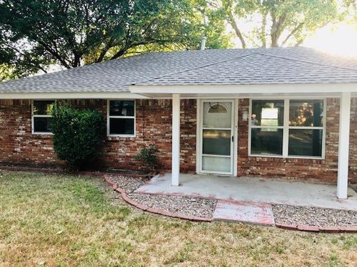 905 Sandy Ln, Choctaw, OK, 73020-7560 | Card Image