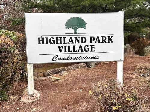 25 Jimal Dr, Middletown, NY, 10940-3649 | Card Image