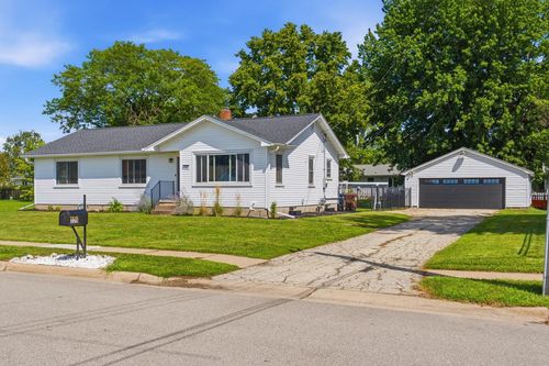 323 Mark Street N, WEST SALEM, WI, 54669 | Card Image