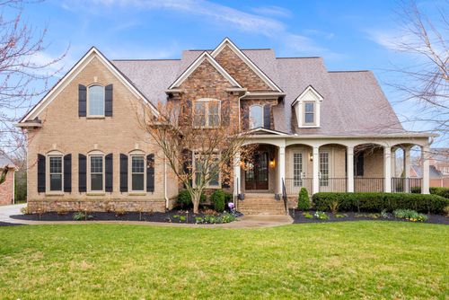 9511 Wexcroft Dr, Brentwood, TN, 37027-3824 | Card Image