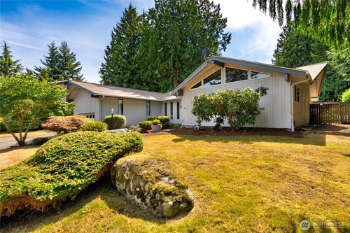 3902 Apache Drive, Mount Vernon, WA, 98273 | Card Image