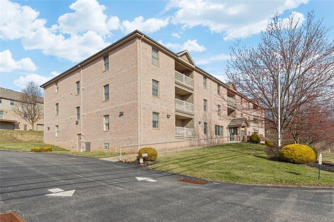 APT-105 - 1 Coraopolis Rd, Condo with 2 bedrooms, 2 bathrooms and 1 parking in Coraopolis PA | Image 22