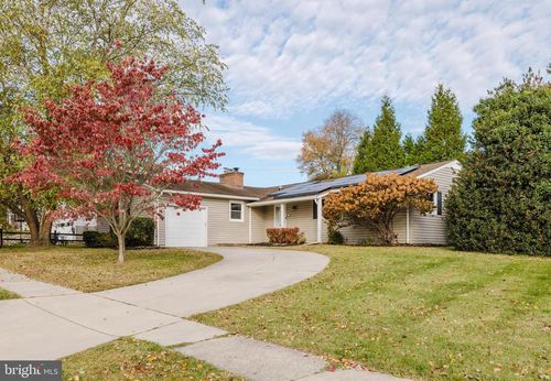 114 Country Ln, LUTHERVILLE TIMONIUM, MD, 21093-3430 | Card Image