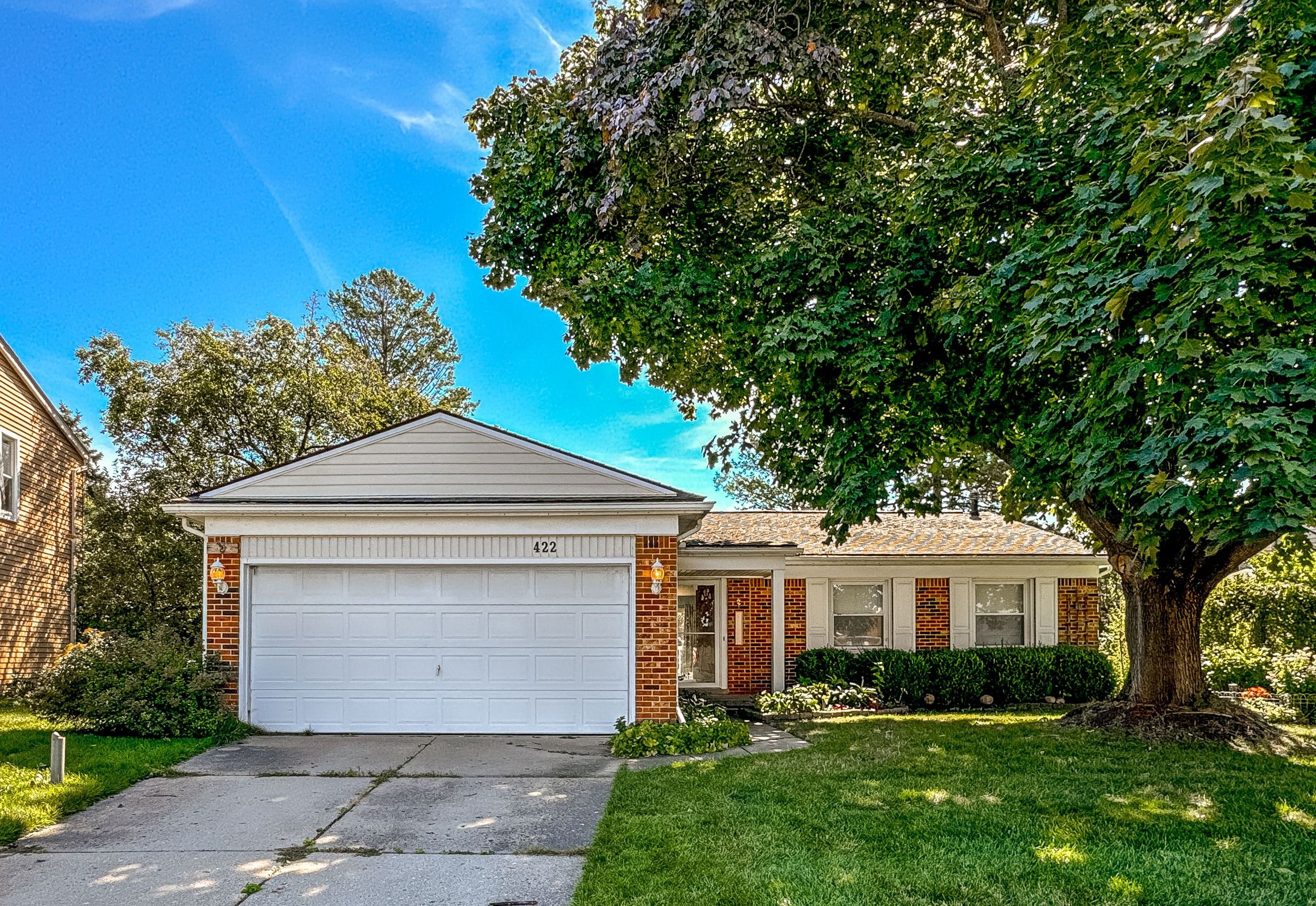 Thornehill Trl, Oxford, MI 48371