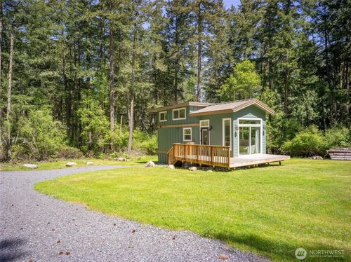 25 Eliza Rd, Lopez Island, WA, 98261-8106 | Card Image
