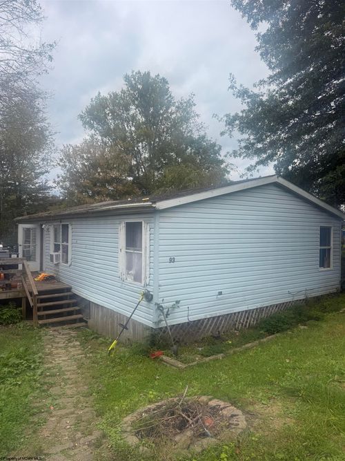 92 Lodge Street, Bridgeport, WV, 26330 | Card Image