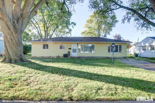 807 W 18th St, Sterling, IL, 61081-1001 | Card Image