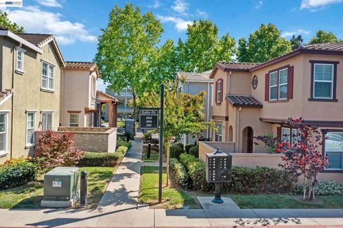 2930 Kobio Dr, Concord, CA, 94519-2686 | Card Image