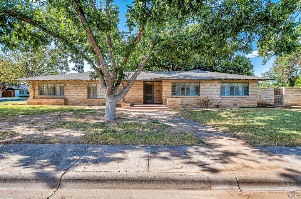Tennessee Ave, Midland, TX 79701