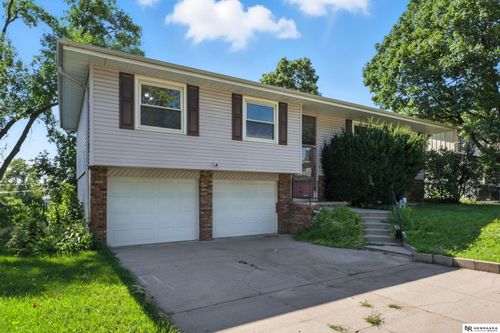 1630 N 107th St, Omaha, NE, 68114-1018 | Card Image