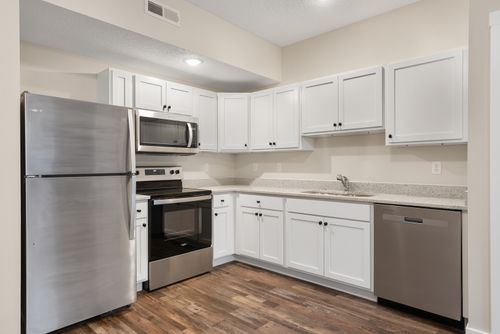 012-1164 Devils Glen Road, Bettendorf, IA, 52722 | Card Image