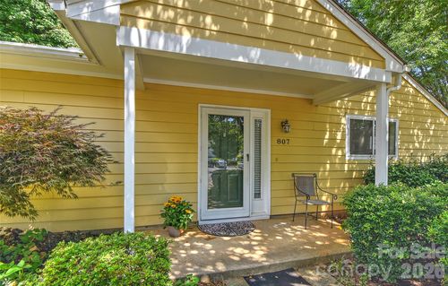 807 Sardis Cove Dr, Charlotte, NC, 28270-2180 | Card Image