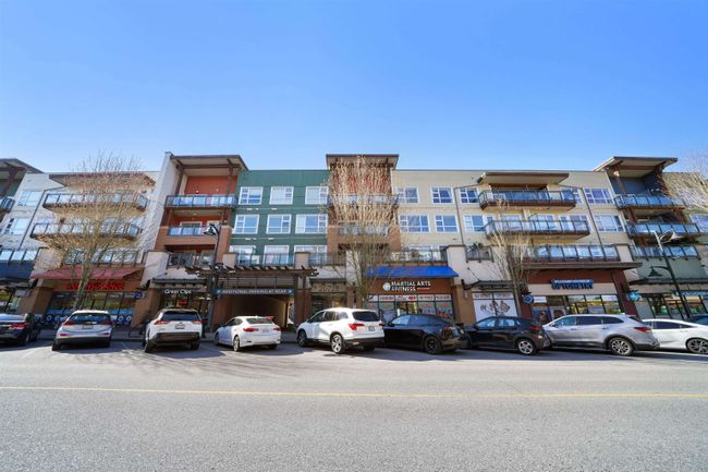 214 - 20728 Willoughby Town Centre Drive, Condo with 2 bedrooms, 2 bathrooms and 2 parking in Langley BC | Image 3