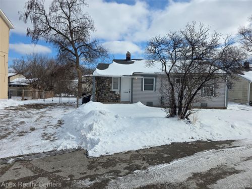 32757 Missaukee Court, Westland, MI, 48186 | Card Image