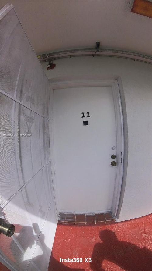 q22-65 Ne 202nd Ter, Miami Gardens, FL, 33179-2928 | Card Image