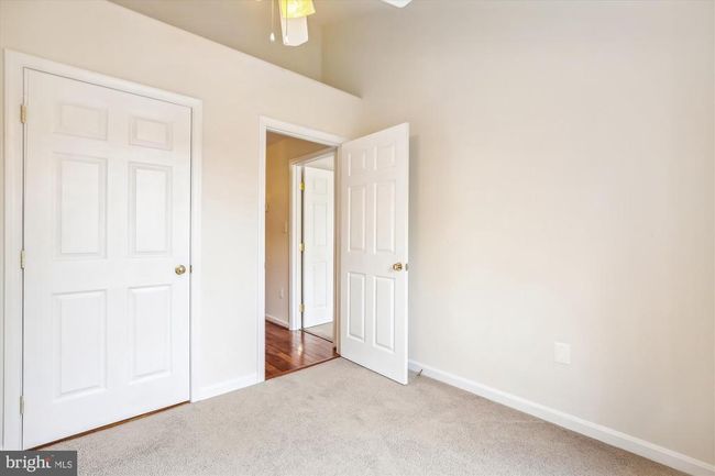 6119 Madison Crest Ct, Townhouse with 3 bedrooms, 4 bathrooms and null parking in FALLS CHURCH VA | Image 19
