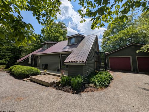 2 Yoakum Run Rd, Davis, WV, 26260-8109 | Card Image