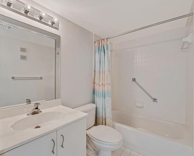 APT-101 - 7372 Lake Meadow Way, Condo with 3 bedrooms, 2 bathrooms and null parking in Boynton Beach FL | Image 23