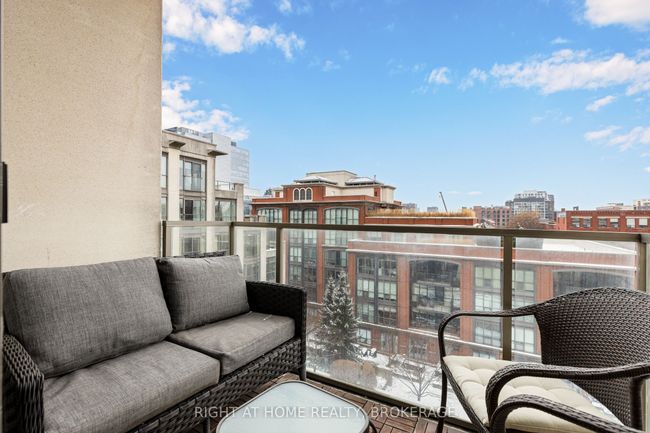 703 - 18 Beverley St, Condo with 3 bedrooms, 2 bathrooms and 2 parking in Toronto ON | Image 24