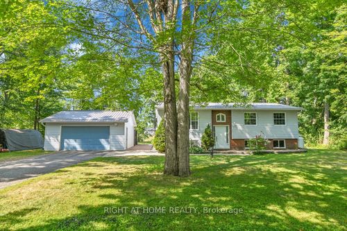 1696 Christina Cres, Mountain, ON, K0E1S0 | Card Image