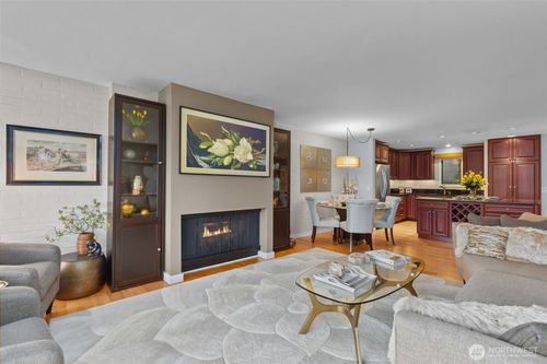 apt-a-10903 Glen Acres Dr S, Seattle, WA, 98168-5512 | Card Image